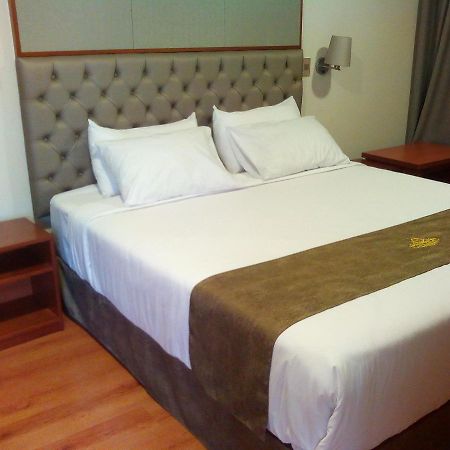 Hotel Candamo Лима Экстерьер фото