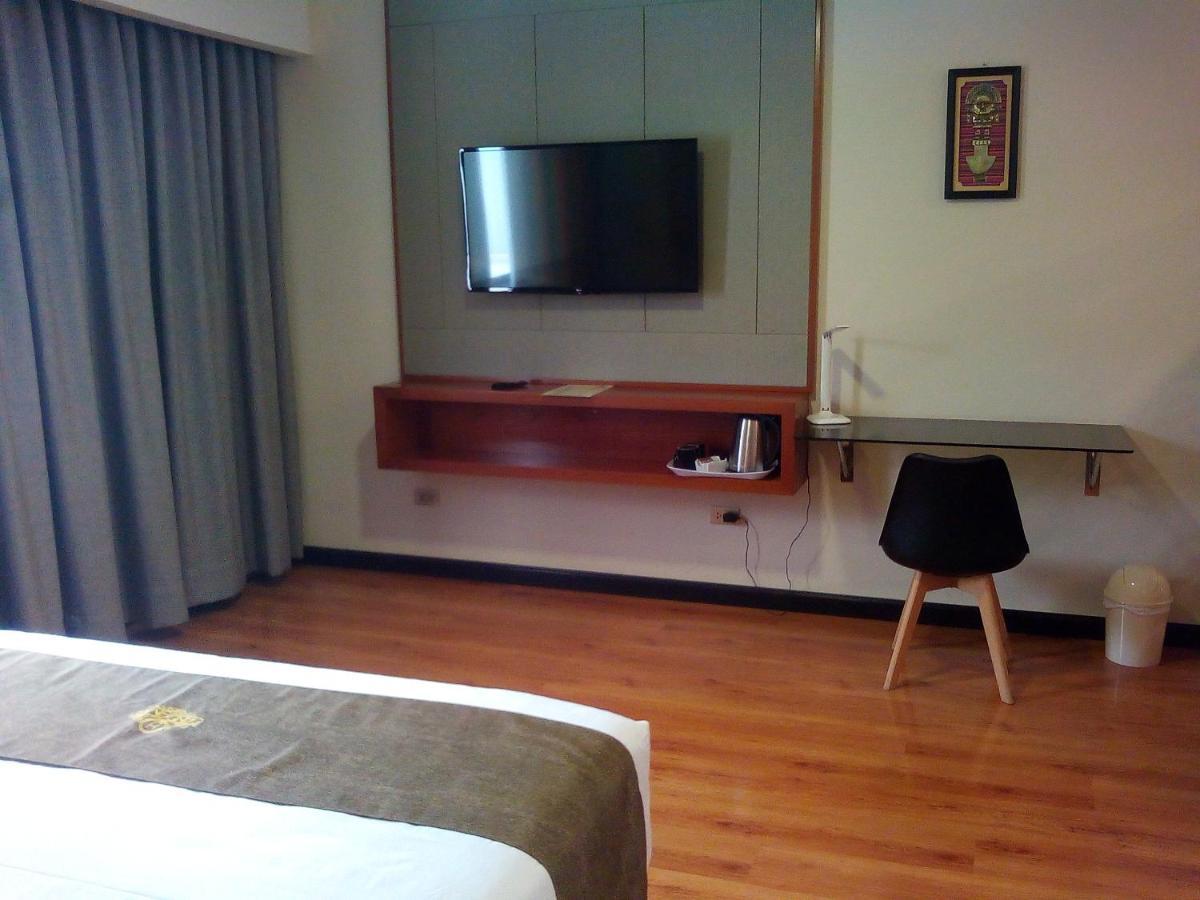 Hotel Candamo Лима Экстерьер фото